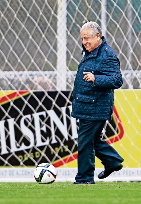 Luis Chiriboga declaró que no piensa renunciar a su cargo (JOSÉ JÁCOME. EFE)