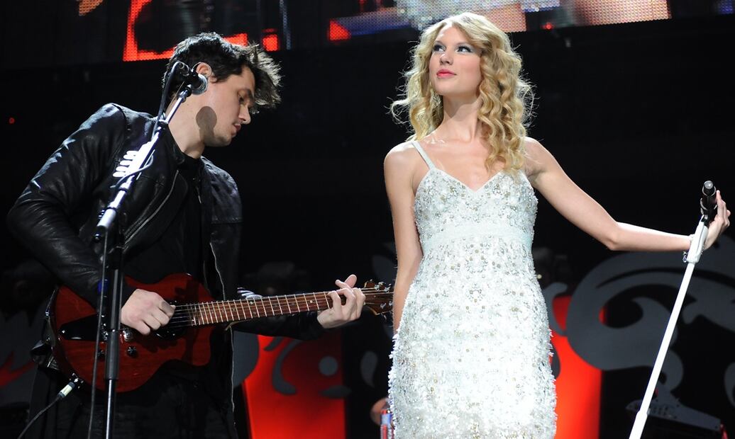 John Mayer y Taylor Swift fueron pareja de 2009 al 2010, época en la que le dedicó "Dear John".
Foto: AP