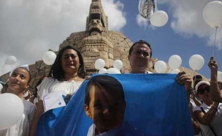 Marchan en apoyo a padres de menor fallecido por negligencia en Mérida