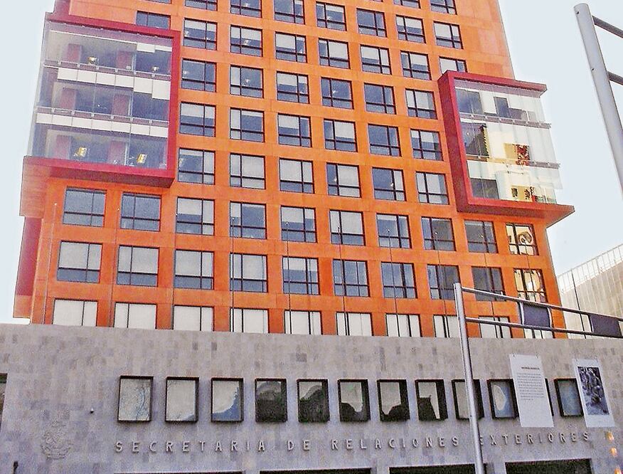 Los diplomáticos que están a la espera de reunirse con el Presidente ya entregaron copias de sus cartas credenciales a la SRE. ARCHIVO EL UNIVERSAL