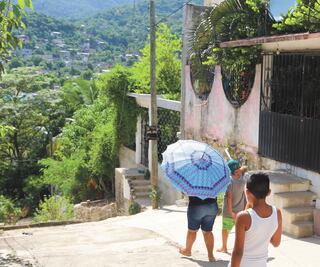 Acapulco negro para Honoria y sus nietos