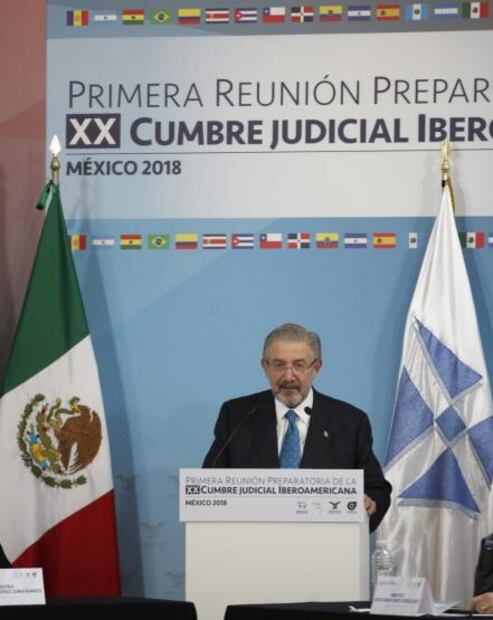 Reconoce presidente de Corte voluntad de AMLO de respetar autonomía del Poder Judicial
