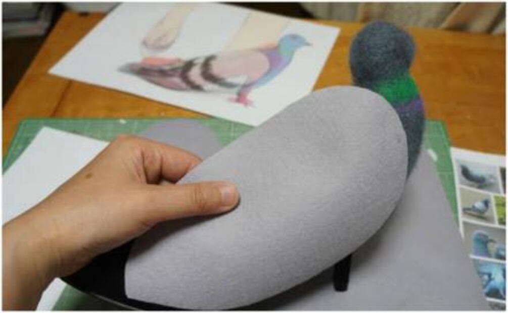 Esta diseñadora hizo unos zapatos en forma de paloma y no sabemos cómo reaccionar