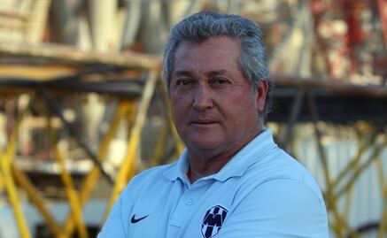Víctor Manuel Vucetich es confirmado como nuevo entrenador de Rayados