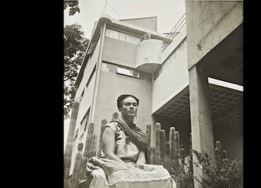 Subastan fotos inéditas de Frida Kahlo hechas por Nickolas Muray