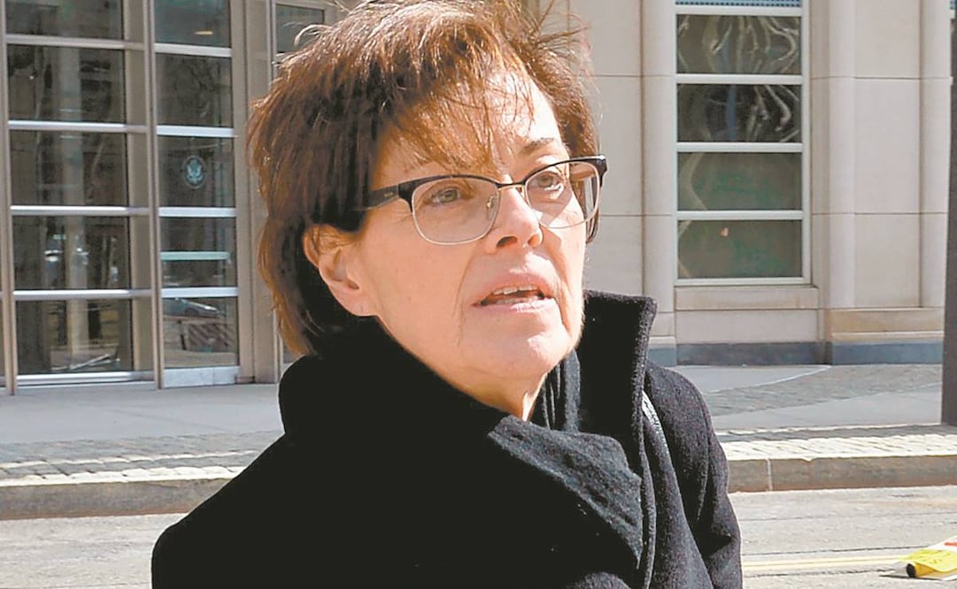 Salzman, entre lágrimas, se disculpó por haber trabajado por décadas con Raniere Foto: Archivo / EL UNIVERSAL