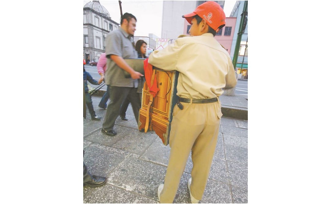 El plan integral propone que se otorguen becas y se dé seguridad social a los niños en riesgo. ARCHIVO EL UNIVERSAL