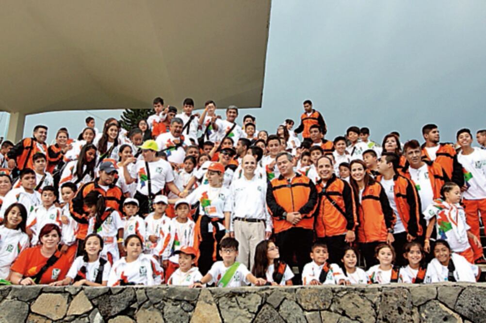 El director general del IMSS, José Antonio González Anaya, inauguró el Festival Deportivo de Medallistas Olímpicos 2015 (ESPECIAL)