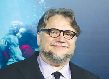 Guillermo Del Toro comes to terms with Victoria on unauthorized beer cans