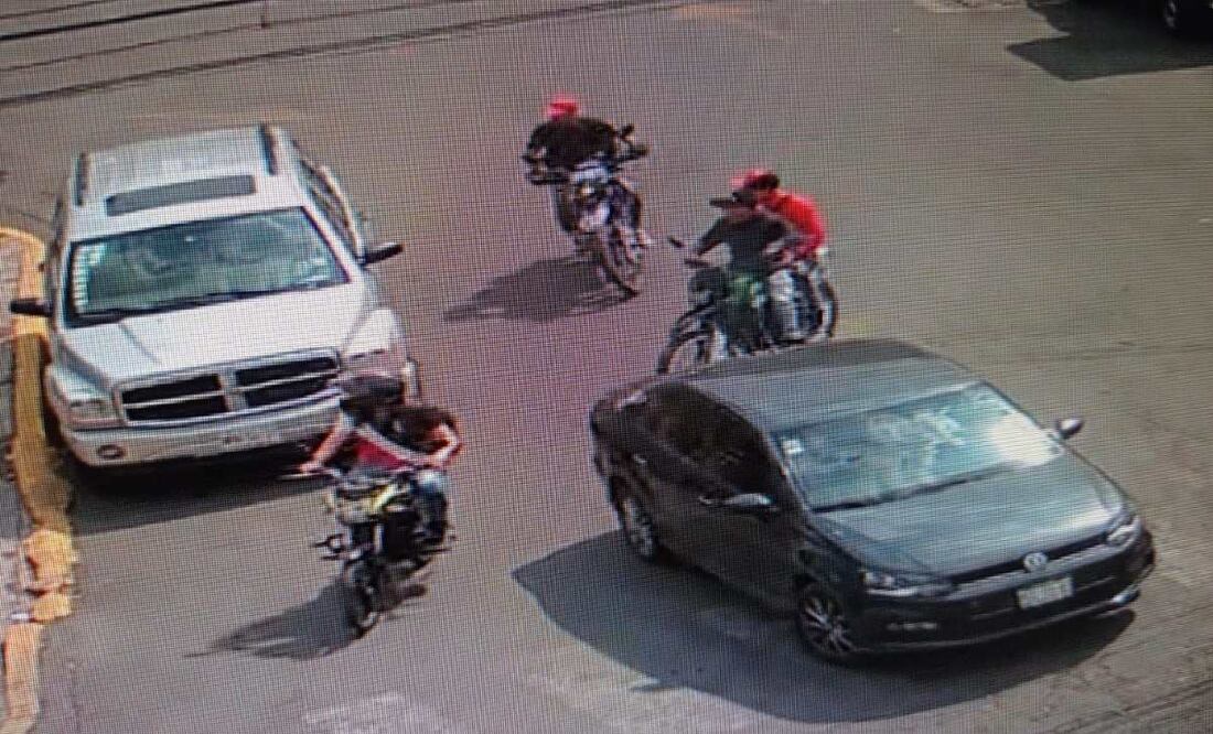 Fernando Fernández García viajaba en un vehículo color gris cuando varios sujetos que iban en motocicletas se le acercaron y le dispararon en varias ocasiones. Foto: Especial