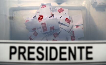 Gabriel Boric promete respetar resultados de elecciones en Chile; Antonio Kast irá a la justicia si el resultado es estrecho