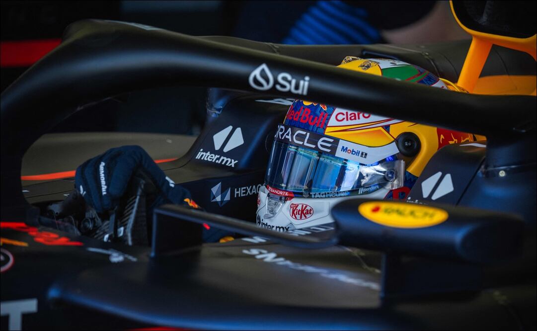 Checo Pérez en los test de pretemporada 2024 de la Fórmula 1 con Red Bull - Foto: AFP