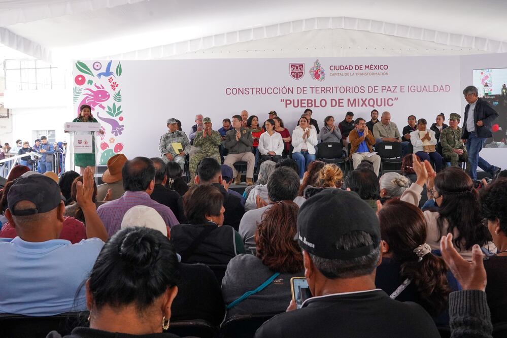 La Jefa de gobierno de la CDMX, Clara Brugada anuncia llegada de elementos de la Guardia Nacional y Defensa al Pueblo de Mixquic tras la ejecución de 7 personas en días pasados. (Foto: especial)