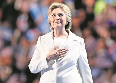 Electorado hispano en EU sigue prefiriendo a Hillary Clinton