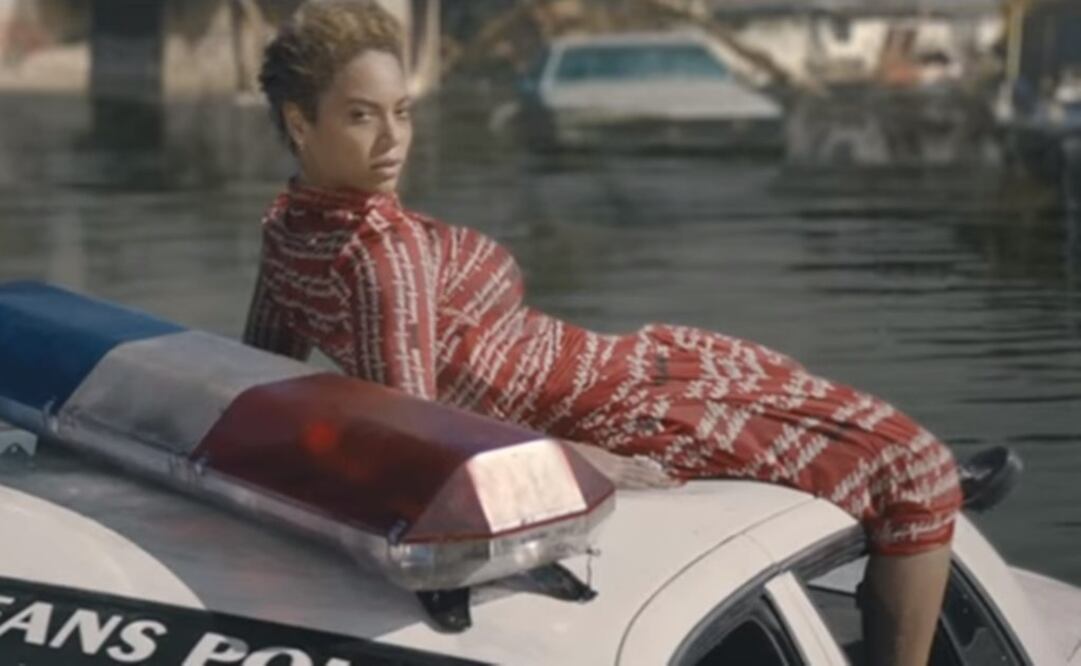 En el video, se ve a Beyoncé sobre un vehículo policial  Foto: Tomada de video