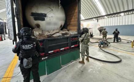 Golpe a red de huachicol, en números; vehículos de lujo, armas y gasolina entre lo incautado