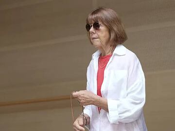 "Estaba inerte, en mi cama, y un hombre estaba violándome": declara mujer cuyo marido la drogó para que abusaran de ella