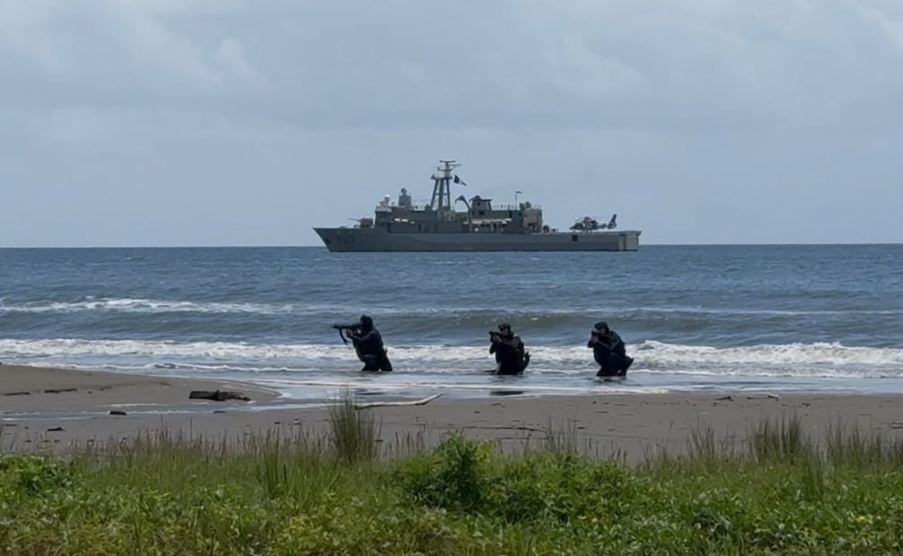 Armada de México realiza un ejercicio militar en Veracruz; pone a prueba su capacidad de respuesta.
Foto: Especial.