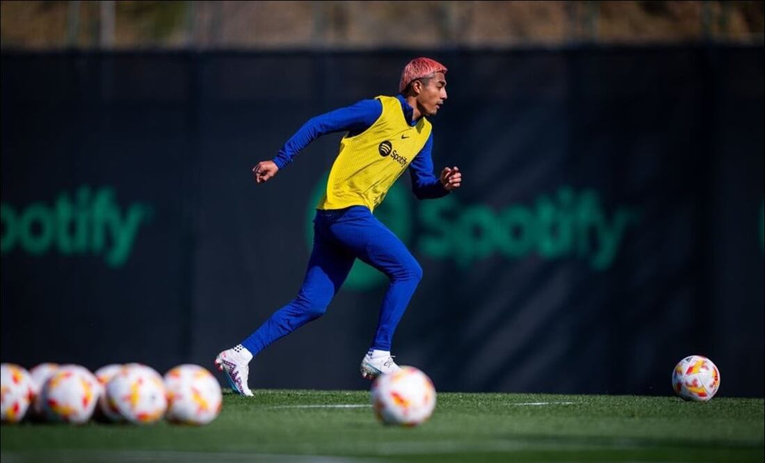 Julián Araujo, de 21 años, había estado entrenando con el filial que dirige Rafael Márquez. FOTO: @LuisOmarTapia