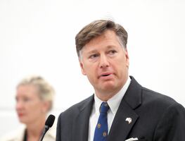 Landau llama a México a trabajar juntos para “erradicar el crimen organizado”; tras asesinato de alcalde de Uruapan