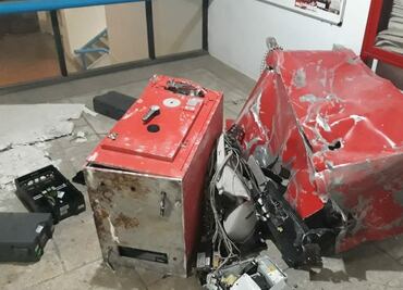 Roban cajero automático con retroexcavadora en Hidalgo