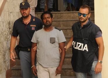 Policía italiana desarticula red de trata de migrantes