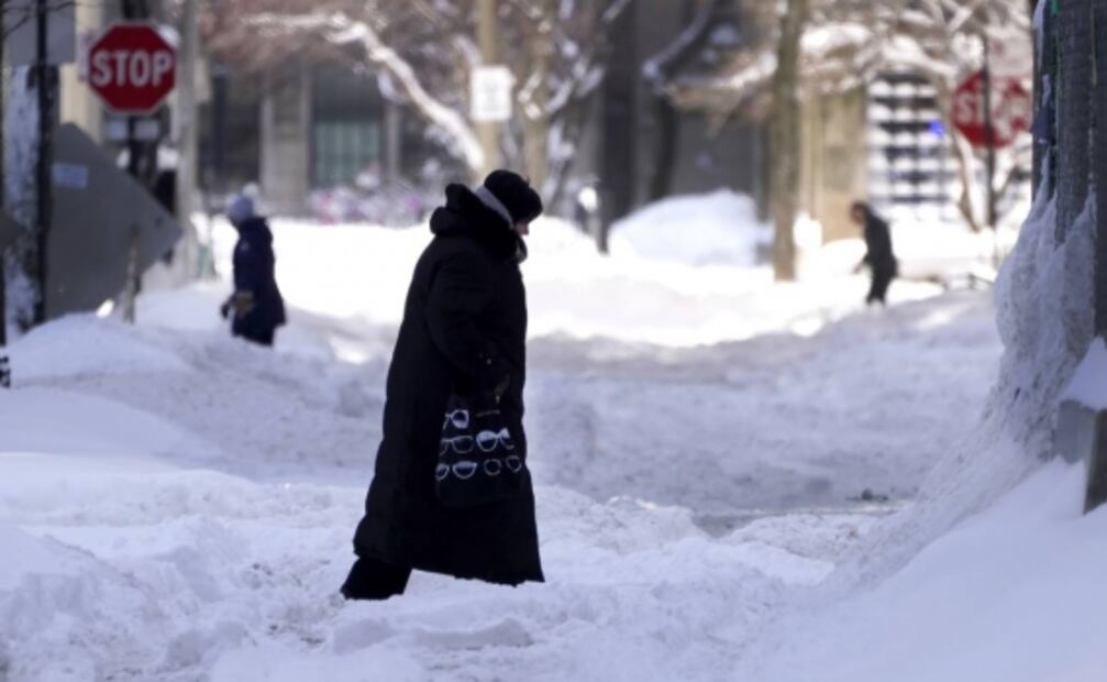 Ola de frío en México y EU deja 22 personas muertas y a millones sin electricidad