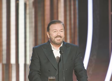 Pese a Gervais, cae otra vez el rating de los Globos de Oro