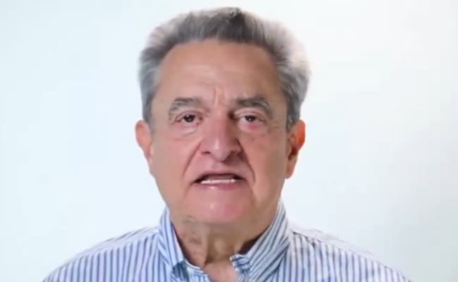 Pío López Obrador reaparece tras carpetazo a investigación por video de sobres amarillos; acusa a Loret de "vil montaje"