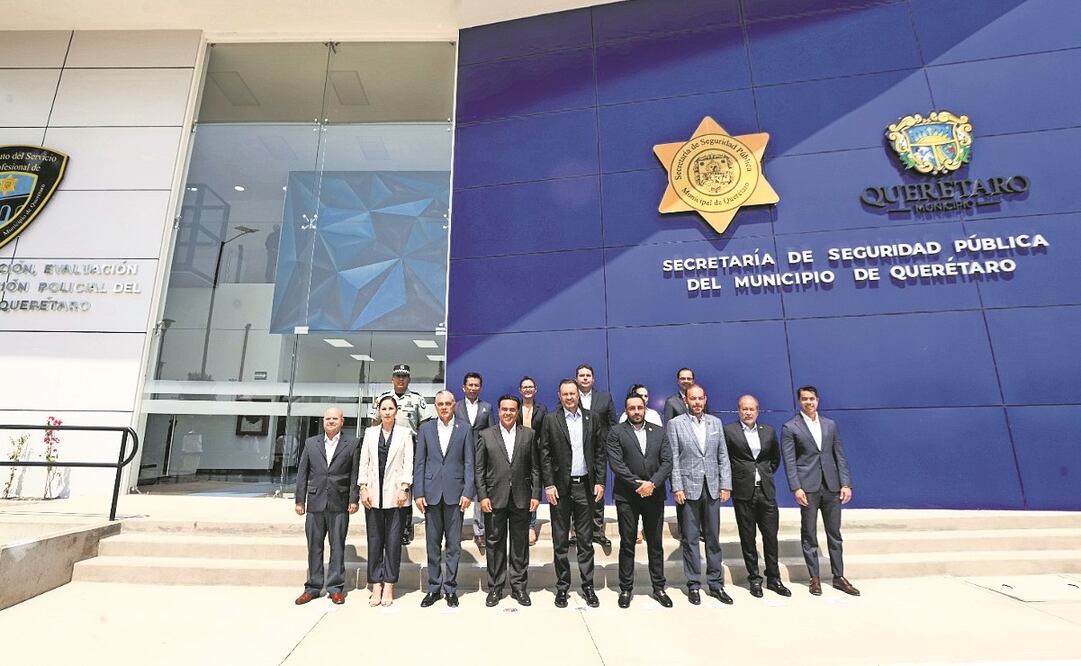 A la inauguración asistieron el gobernador Mauricio Kuri González y el alcalde de la capital, Luis Nava Guerrero.