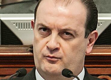 Hallan auto donde llevaron a colgado