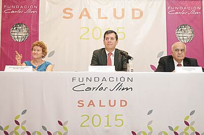 Otorgan a bióloga el Premio Carlos Slim en Salud 2015