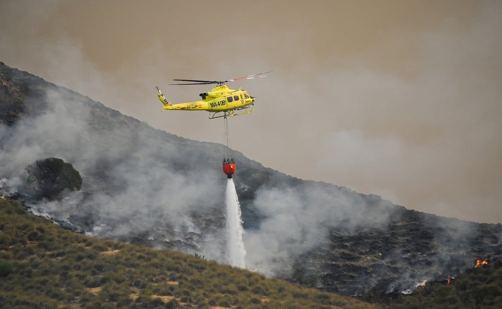 El incendio forestal en Almería se ha convertido en una tragedia sin precedentes en la zona y uno de los más graves de España. Foto: EFE