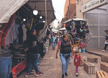 Asaltos y ambulantaje a la salida del Metro