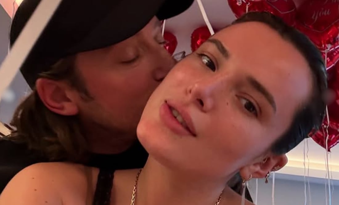 Bella Thorne y Mark Emms comparten sus momentos románticos en redes sin temor a las críticas.