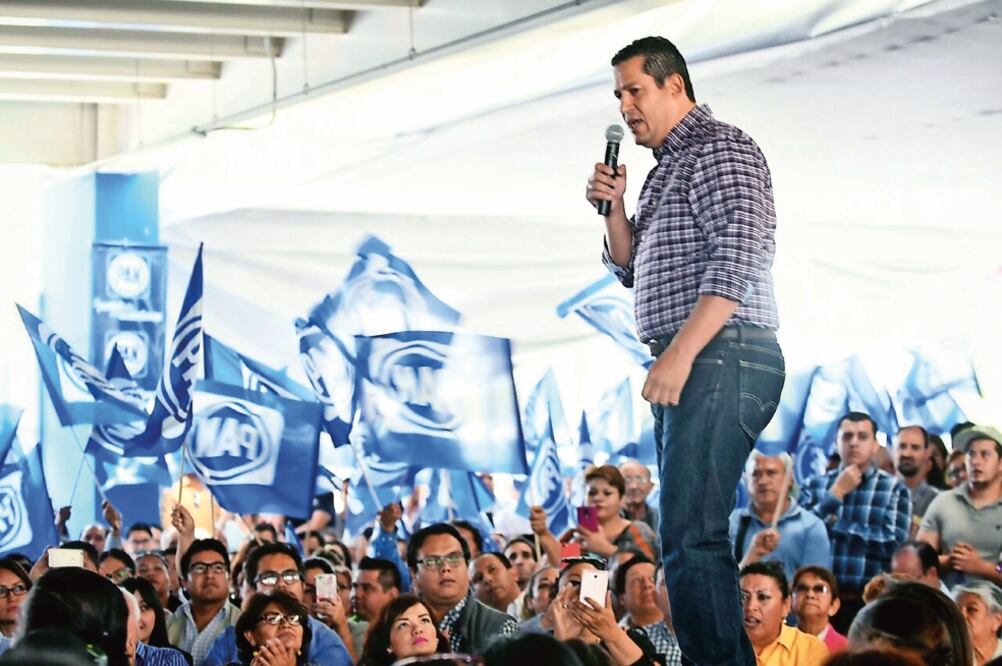 Diego Sinhué, de la coalición Por Guanajuato al Frente (PAN-PRD-MC), buscará ganar en lo que analistas políticos califican como el último bastión del PAN. (XÓCHITL ÁLVAREZ. EL UNIVERSAL)