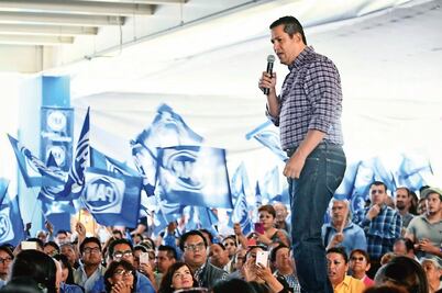 Los punteros PRI y PAN llegan a la contienda con bajas por deserciones