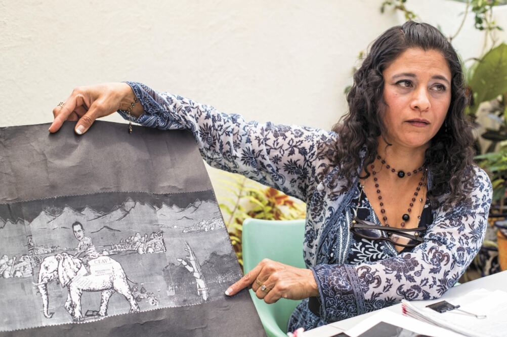En cuanto llegaron a Taxco, Guerrero, y montaron su negocio, María y su esposo, Ronald, fueron hostigados por la banda criminal Guerreros Unidos. Foto: GERMÁN ESPINOSA. EL UNIVERSAL