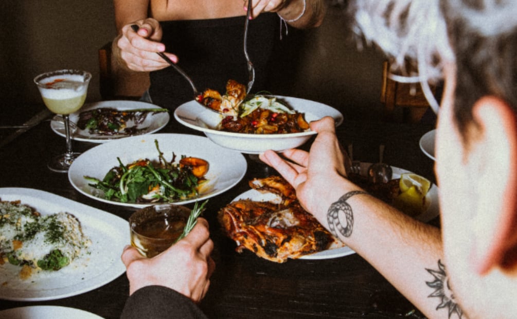 La Grada ofrecerá una variedad de platillos y bebidas con motivo del Mundial 2026. Foto: Restaurante Salazar