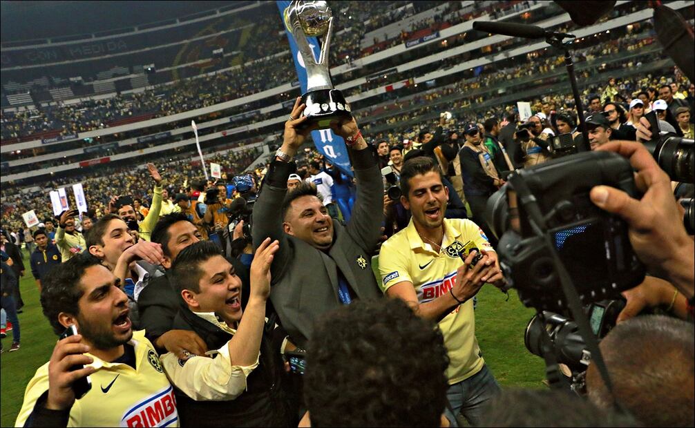 Antonio Mohamed, campeón del Apertura 2014 / Foto: Imago7