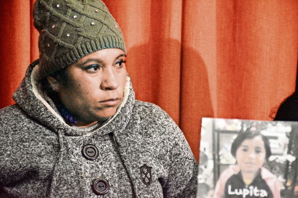 Familiares afirman que dejaron de frecuentar a la mamá y padrastro de la niña cuando ésta tenía como tres años de edad; no sabían que había sido asesinada (ALONSO ROMERO. EL UNIVERSAL)