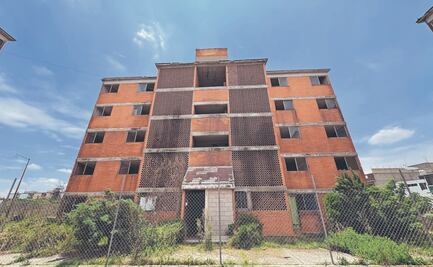 “En las noches se escucha cómo truena la casa”; vecinos de Tultitlán temen hundimiento 