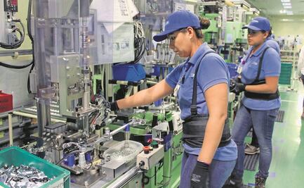 Liga tres meses al alza el empleo manufacturero