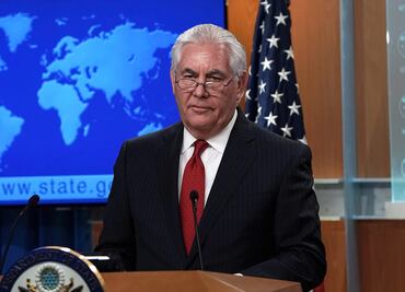 Al despedirse del gabinete de Trump, Tillerson dice que ora por EU