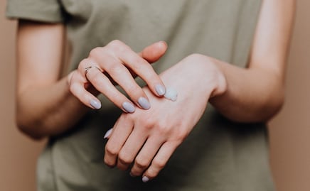 5 cremas de manos antiedad que amarás cuando las pruebes