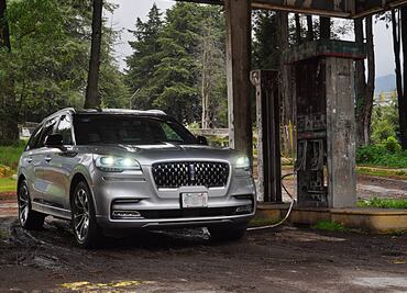 A prueba: Lincoln Aviator Grand Touring 2020, ¿El final de los autos de gasolina convencionales?