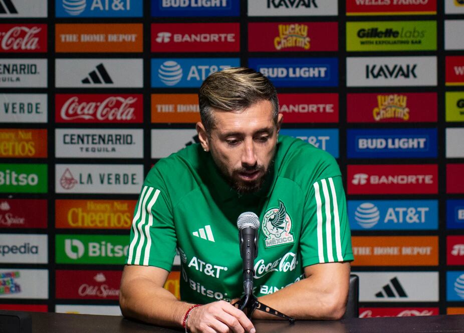 Héctor Herrera quiere de regreso a Chicharito y a Carlos Vela / Foto: EFE