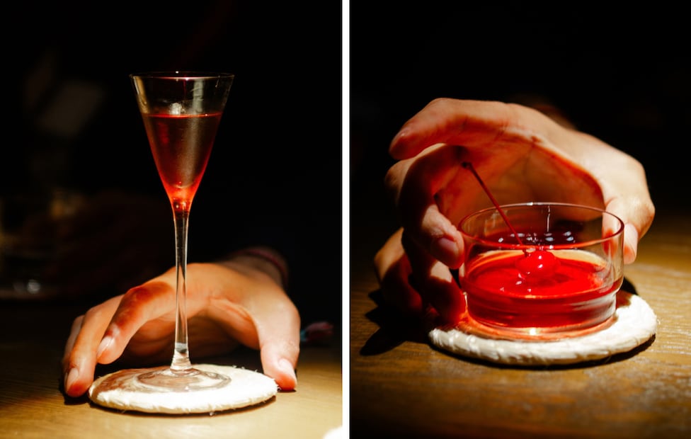 Reinterpretaciones del Negroni tradicional, como la versión con cereza (Cherry Negroni), presentadas en cristalería especializada. Foto: Cortesía de Negroni Week.