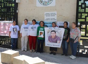 A 15 y 16 años de su desaparición, madre y esposa buscan a sus familiares en Coahuila; acusan falta de avances