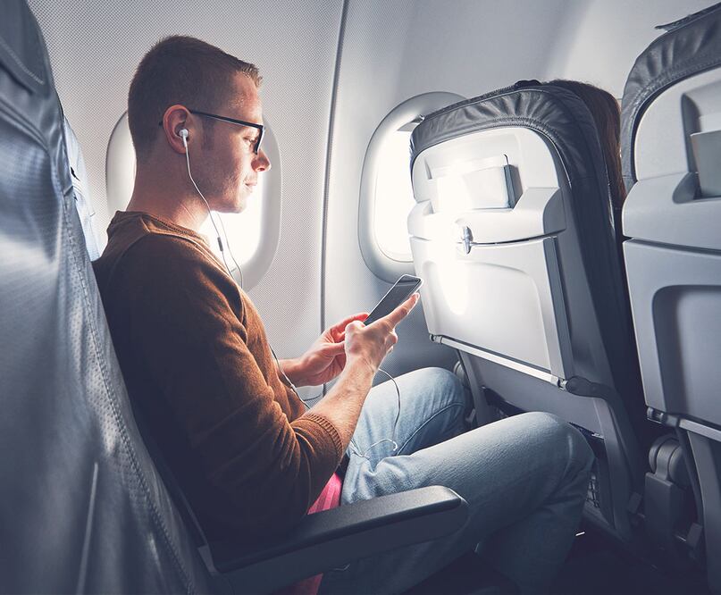 Permanecer sentado durante todo el viaje puede ser dañino para la salud. (Foto: Istock)